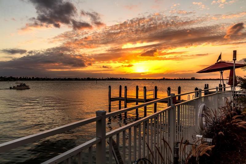 Hotel Courtyard By Marriott St. Petersburg Clearwater/Madeira Beach Exterior foto